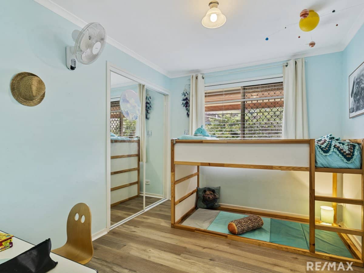 16 Burke Crescent, MUDGEERABA - Thumbnail 8