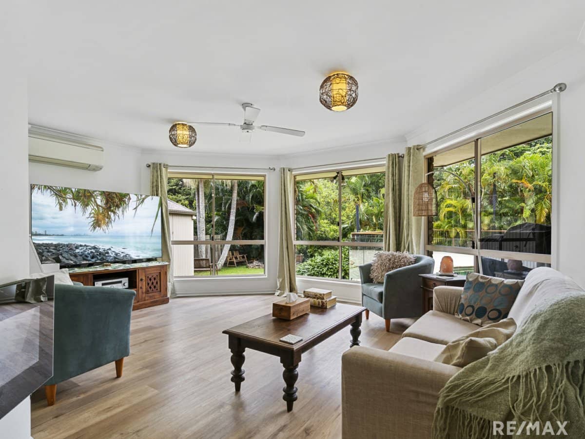 16 Burke Crescent, MUDGEERABA - Thumbnail 12