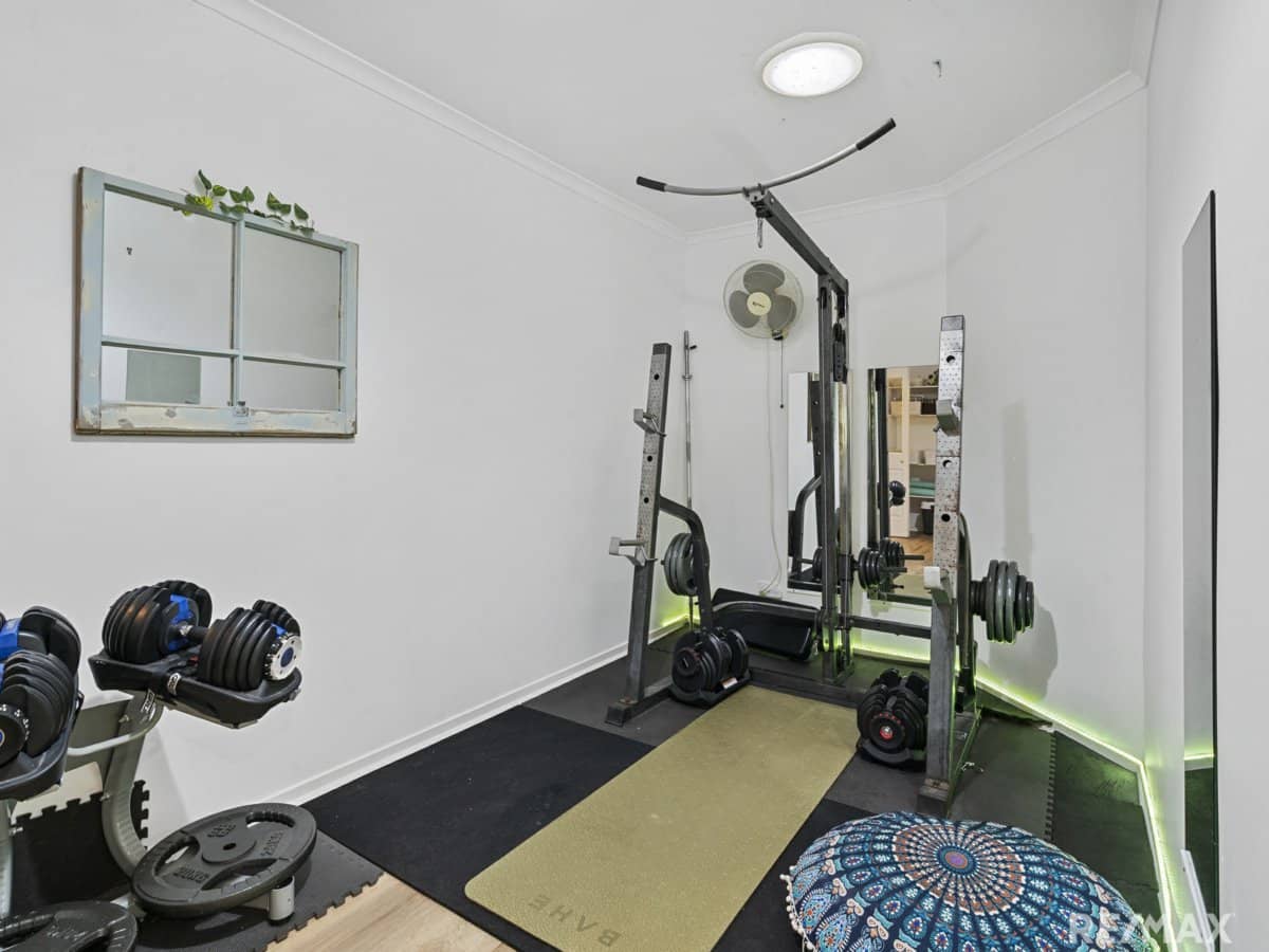 16 Burke Crescent, MUDGEERABA - Thumbnail 13