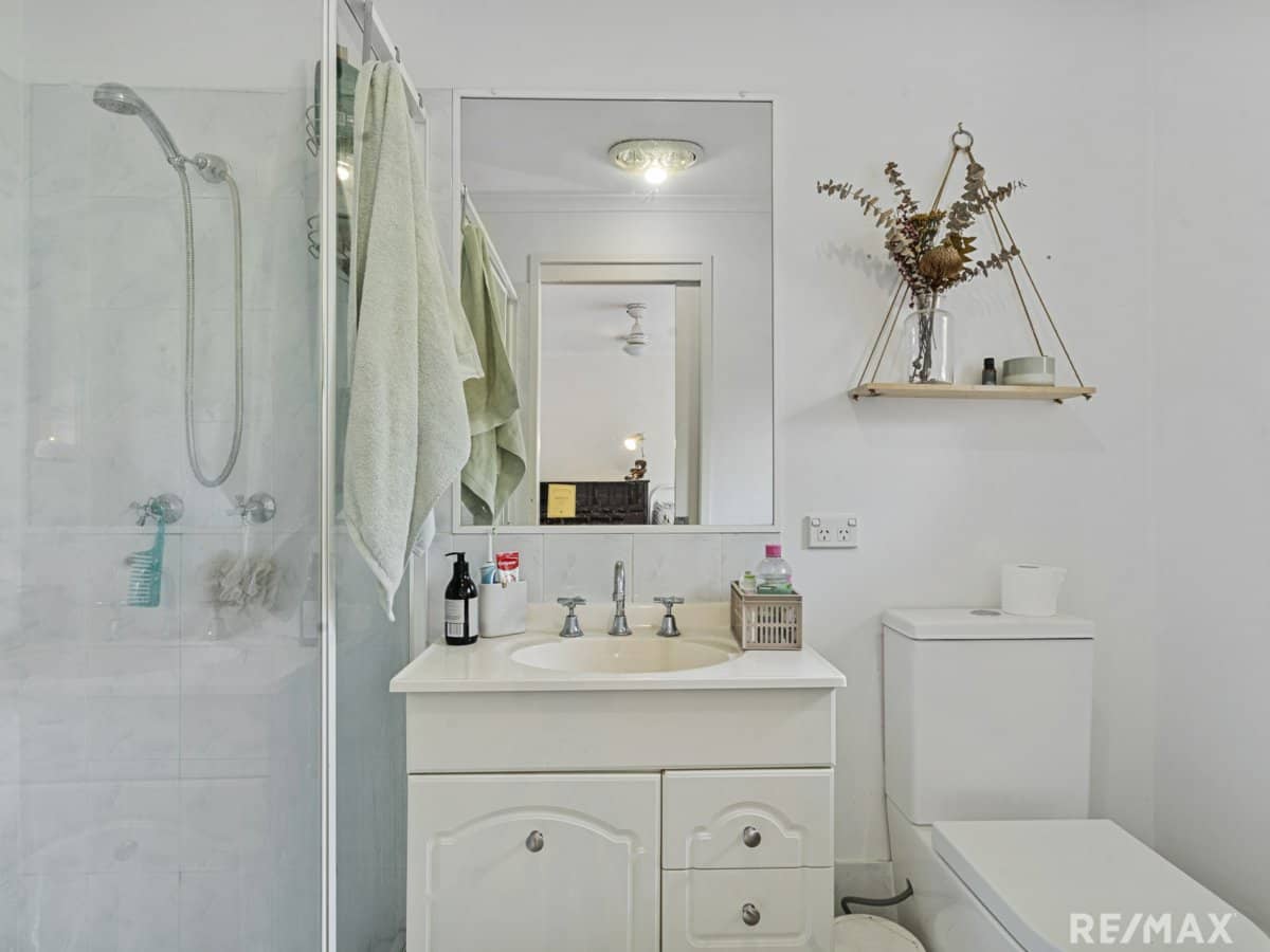 16 Burke Crescent, MUDGEERABA - Thumbnail 14