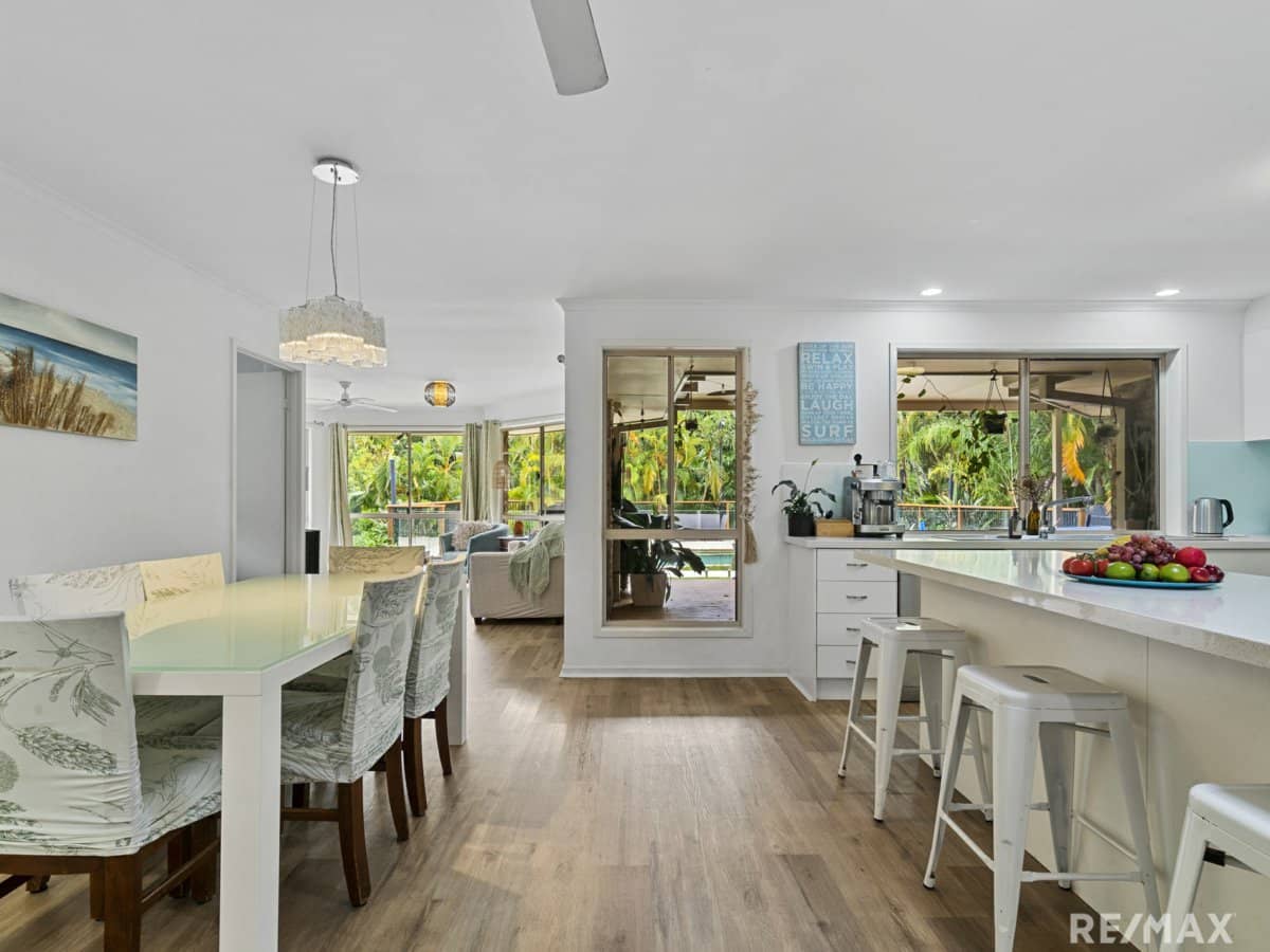 16 Burke Crescent, MUDGEERABA - Thumbnail 15