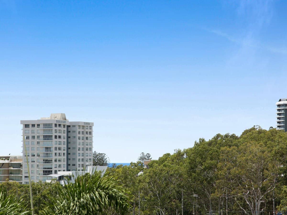 29 Hill Avenue, Burleigh Heads - Thumbnail 10