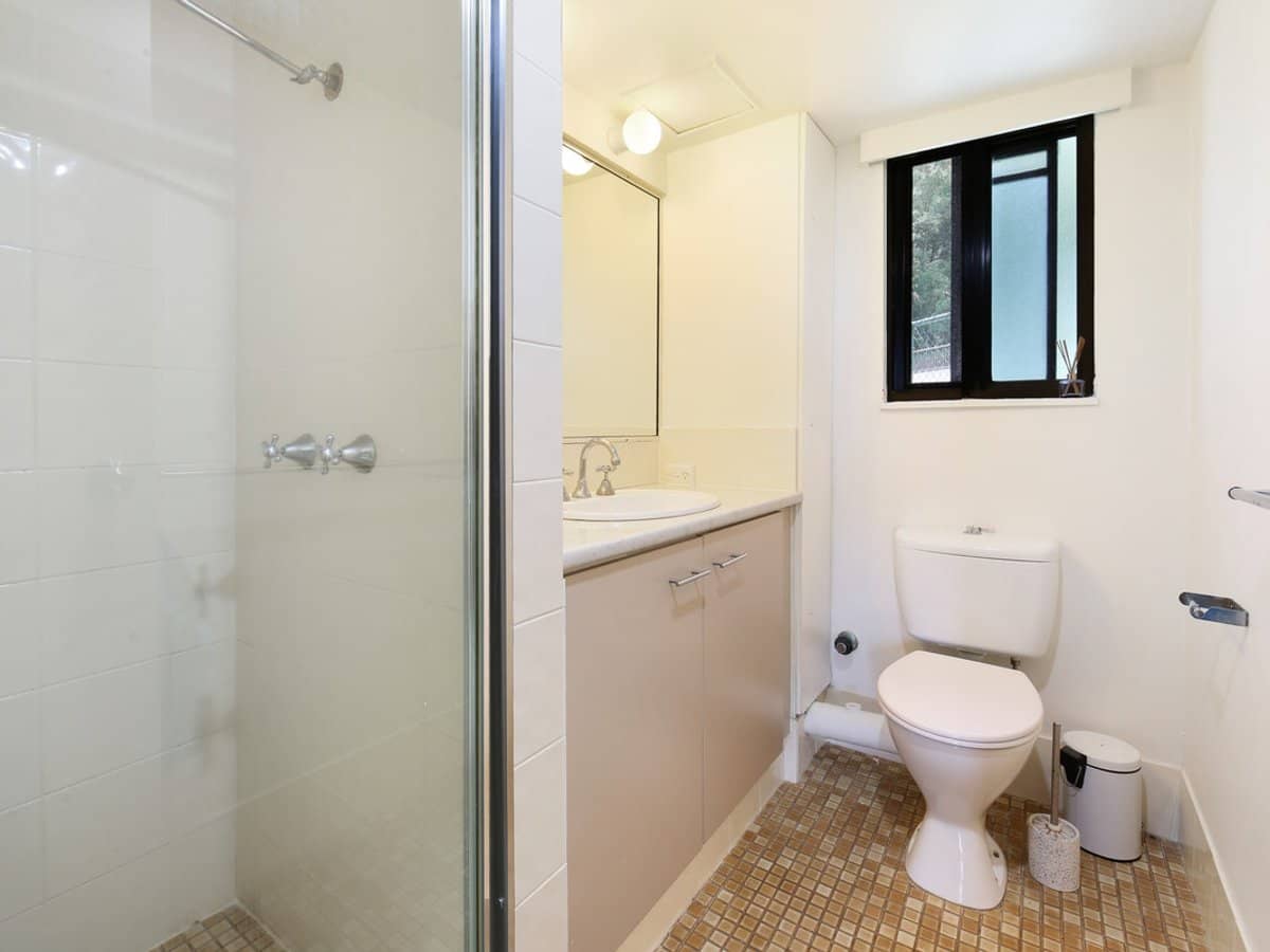 29 Hill Avenue, Burleigh Heads - Thumbnail 13