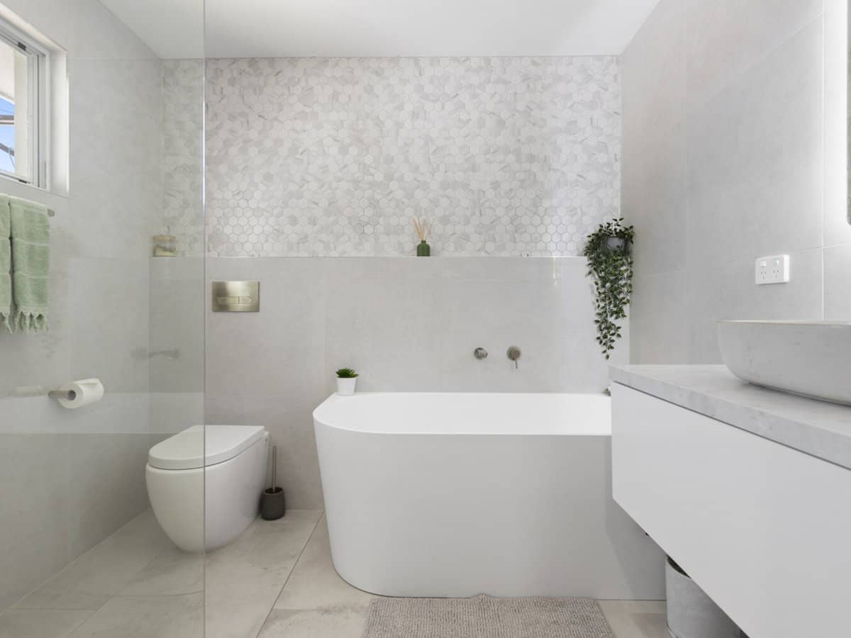 20 Sturt Street, MOLENDINAR - Thumbnail 5