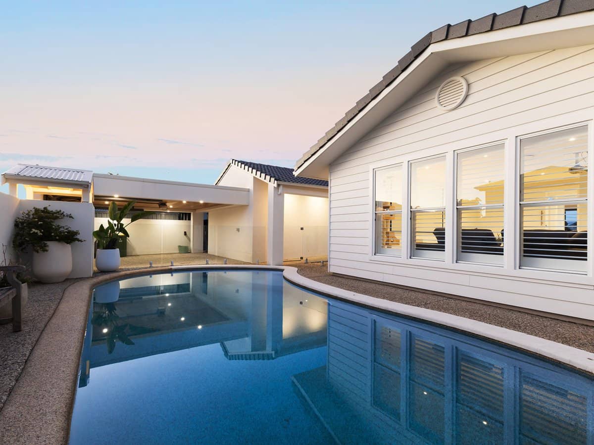 5 Alvarado Court, BROADBEACH WATERS - Thumbnail 4