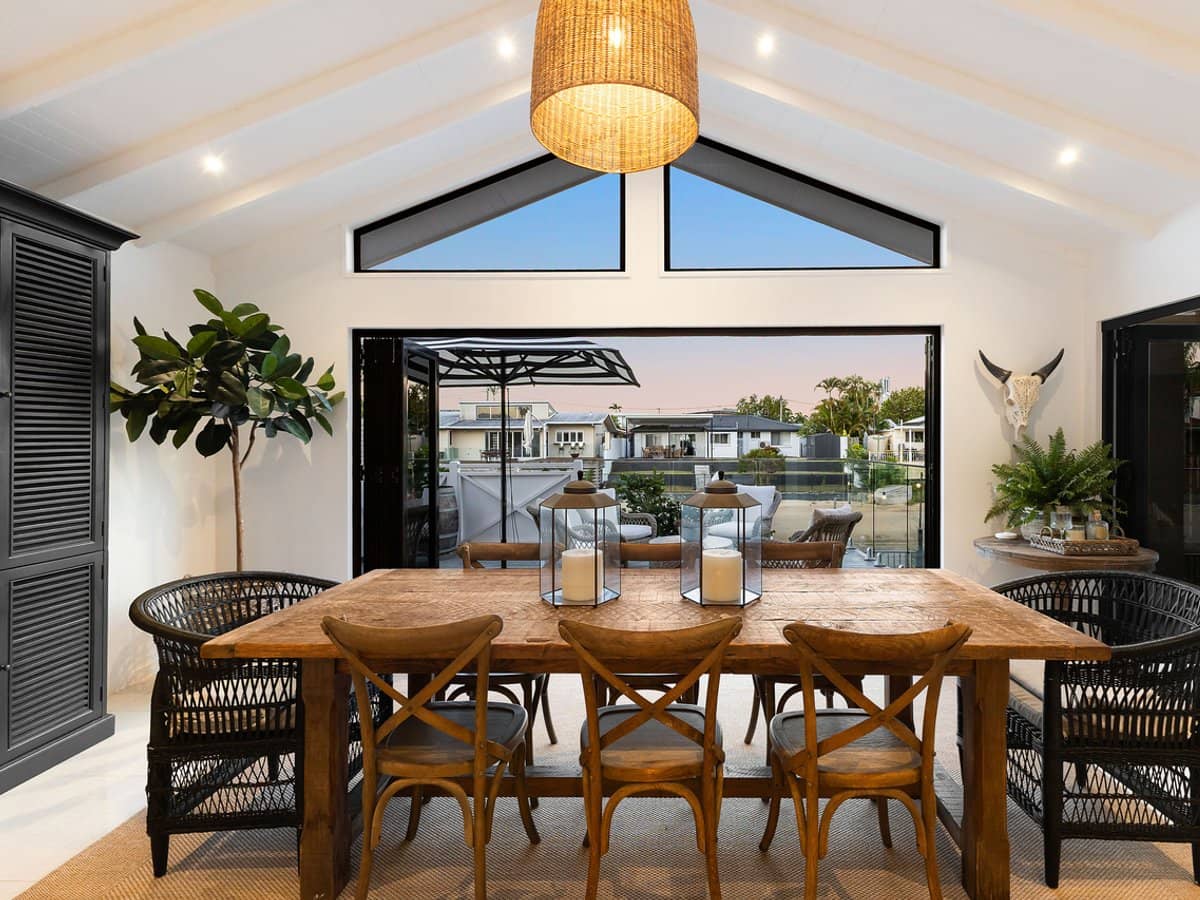 5 Alvarado Court, BROADBEACH WATERS - Thumbnail 8