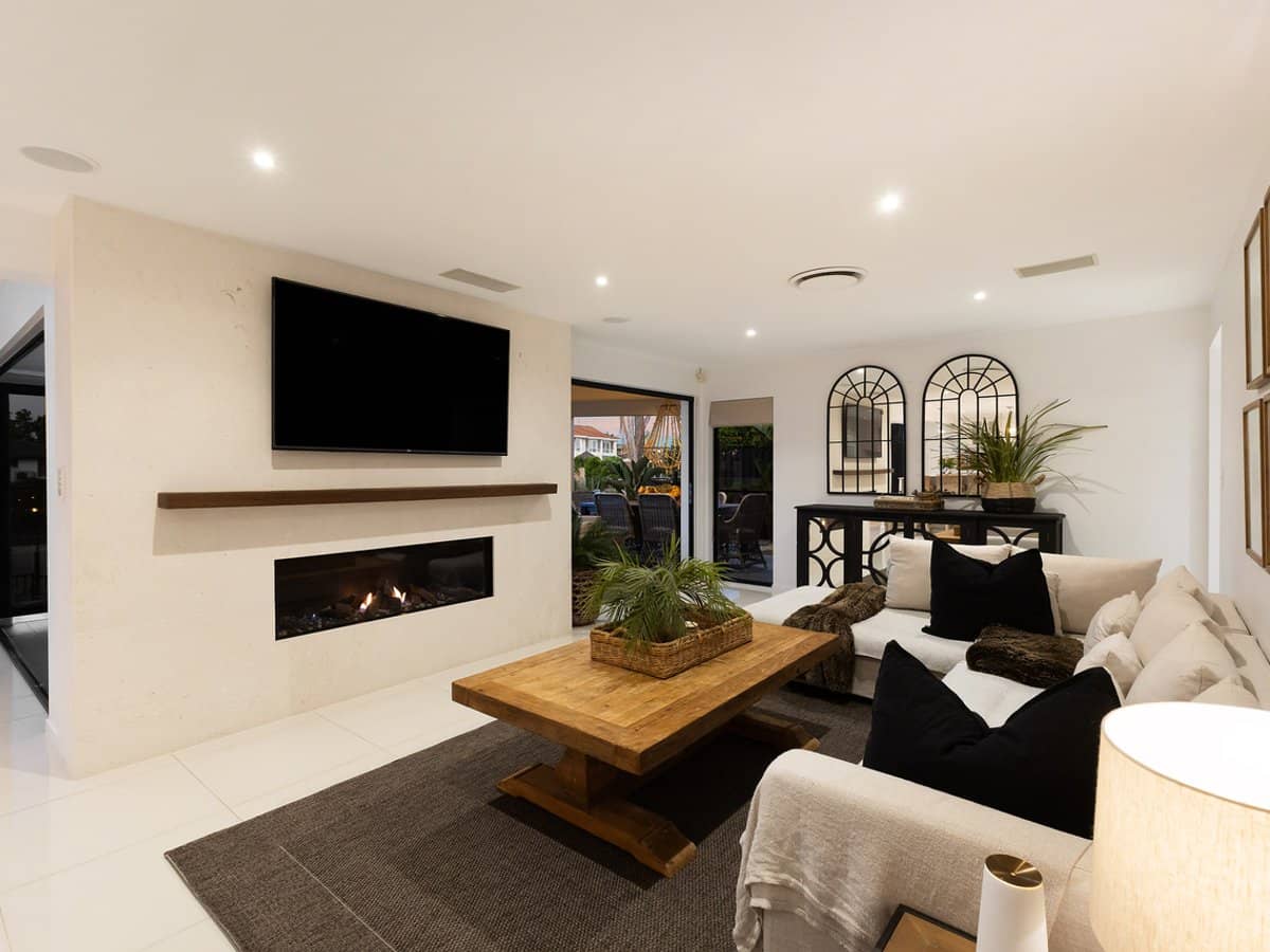 5 Alvarado Court, BROADBEACH WATERS - Thumbnail 9