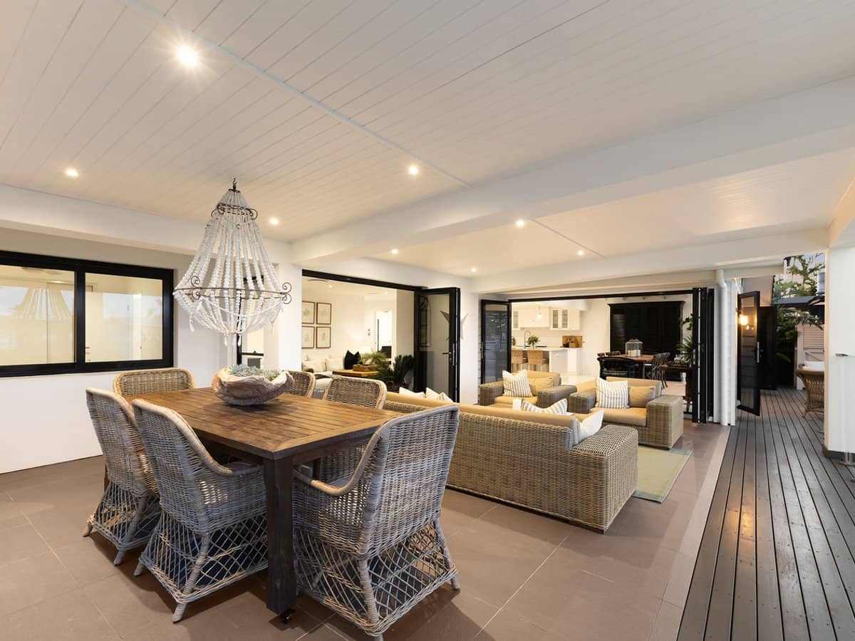 5 Alvarado Court, BROADBEACH WATERS - Thumbnail 20