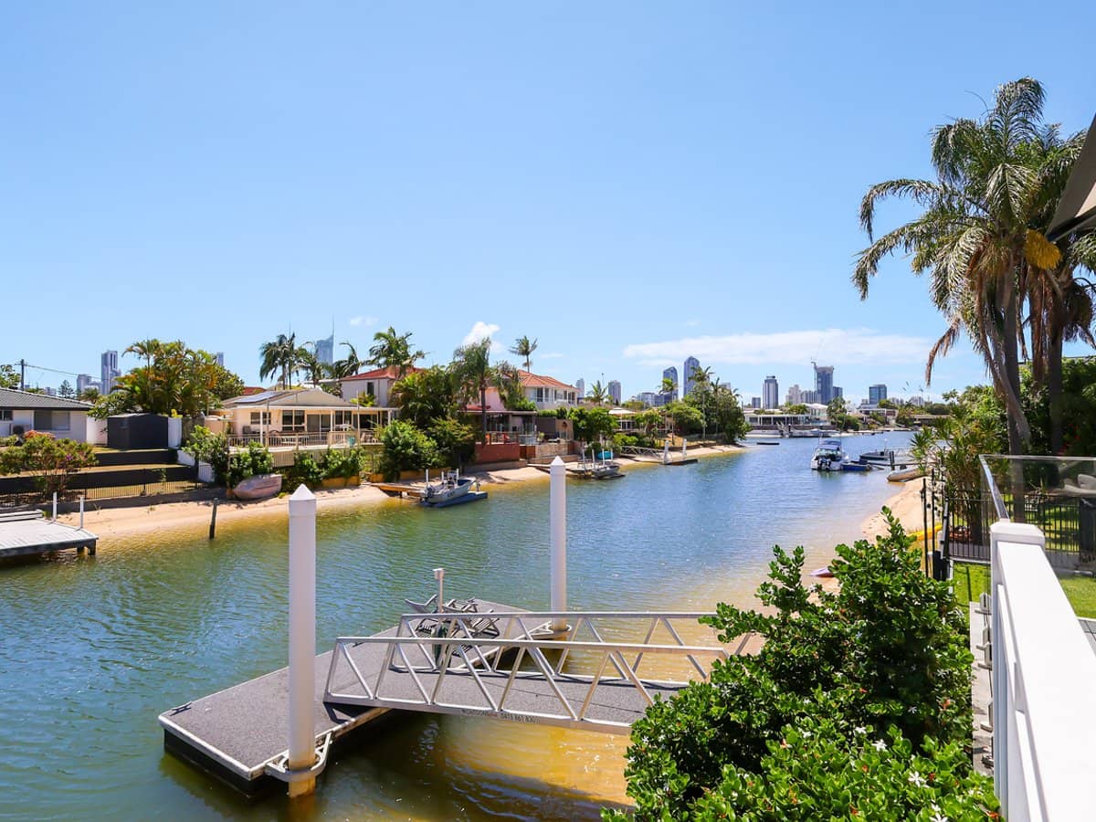5 Alvarado Court, BROADBEACH WATERS - Thumbnail 22