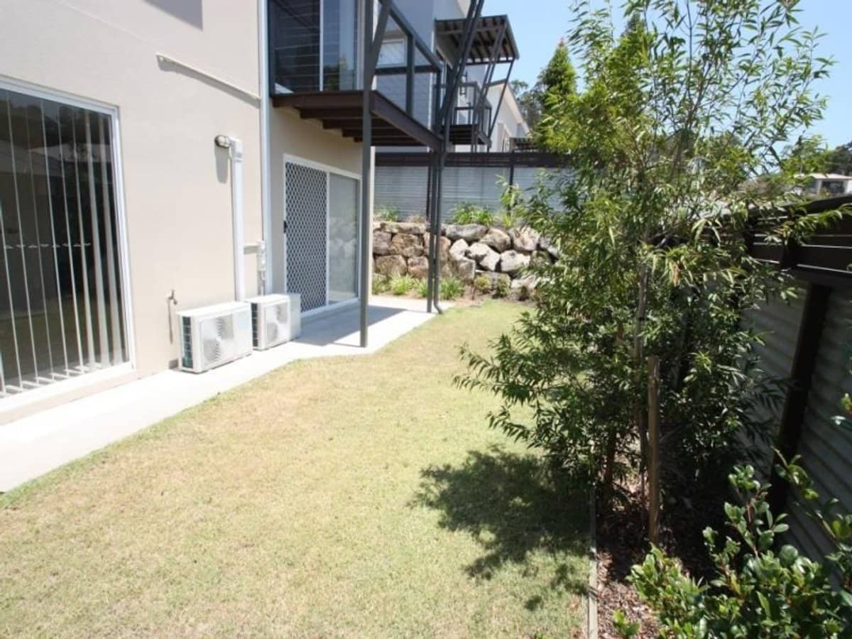 19 Gumtree Crescent, UPPER COOMERA - Thumbnail 9