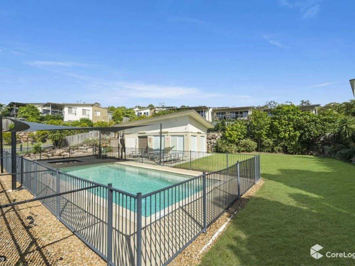 19 Gumtree Crescent, UPPER COOMERA - Thumbnail 11