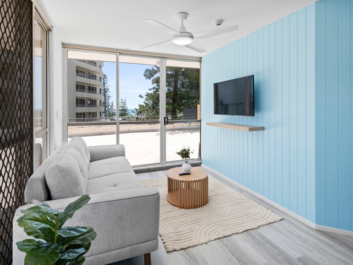 19 Orchid Avenue, SURFERS PARADISE - Thumbnail 3