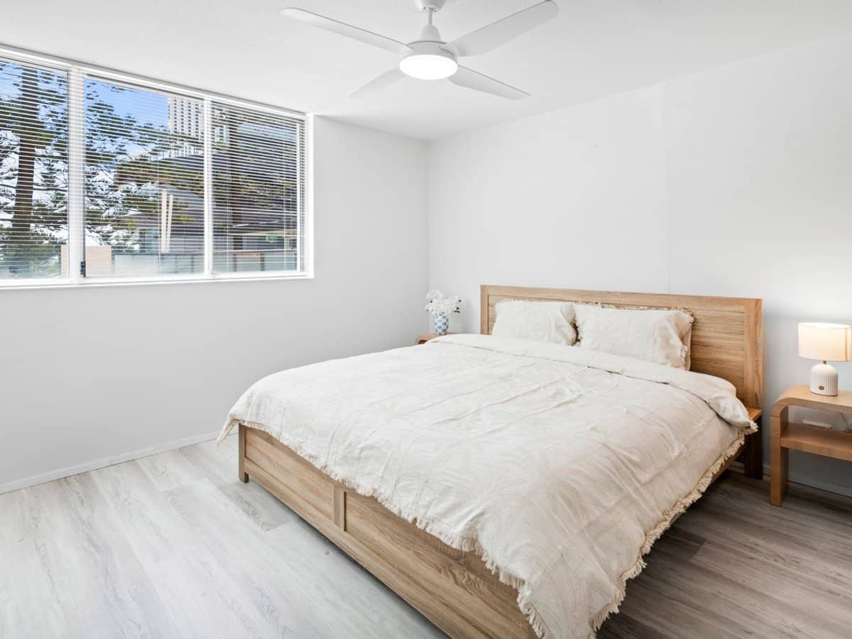 19 Orchid Avenue, SURFERS PARADISE - Thumbnail 7