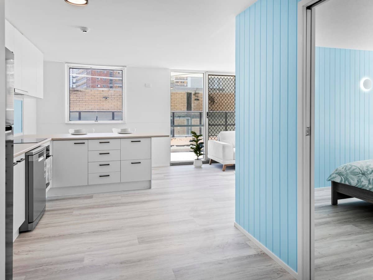 19 Orchid Avenue, SURFERS PARADISE - Thumbnail 9