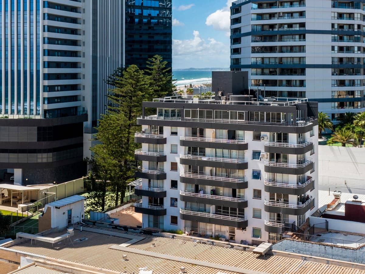 19 Orchid Avenue, SURFERS PARADISE - Thumbnail 22