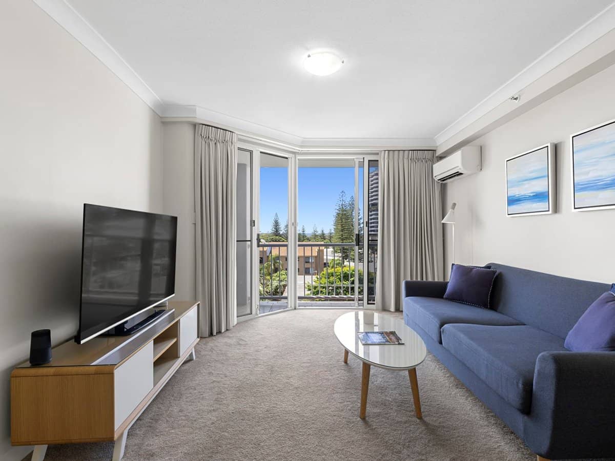 2633 Gold Coast Highway, BROADBEACH - Thumbnail 3