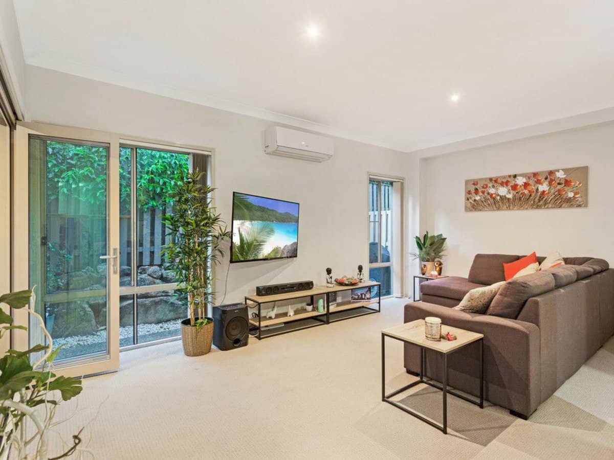 3 Winton Terrace, VARSITY LAKES - Thumbnail 4