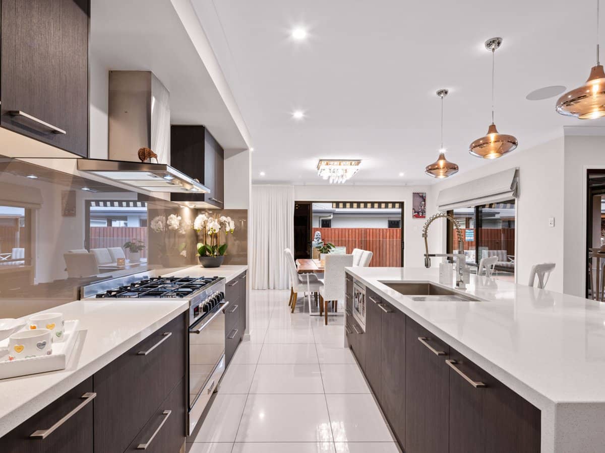 17 Forest Court, Helensvale - Thumbnail 5