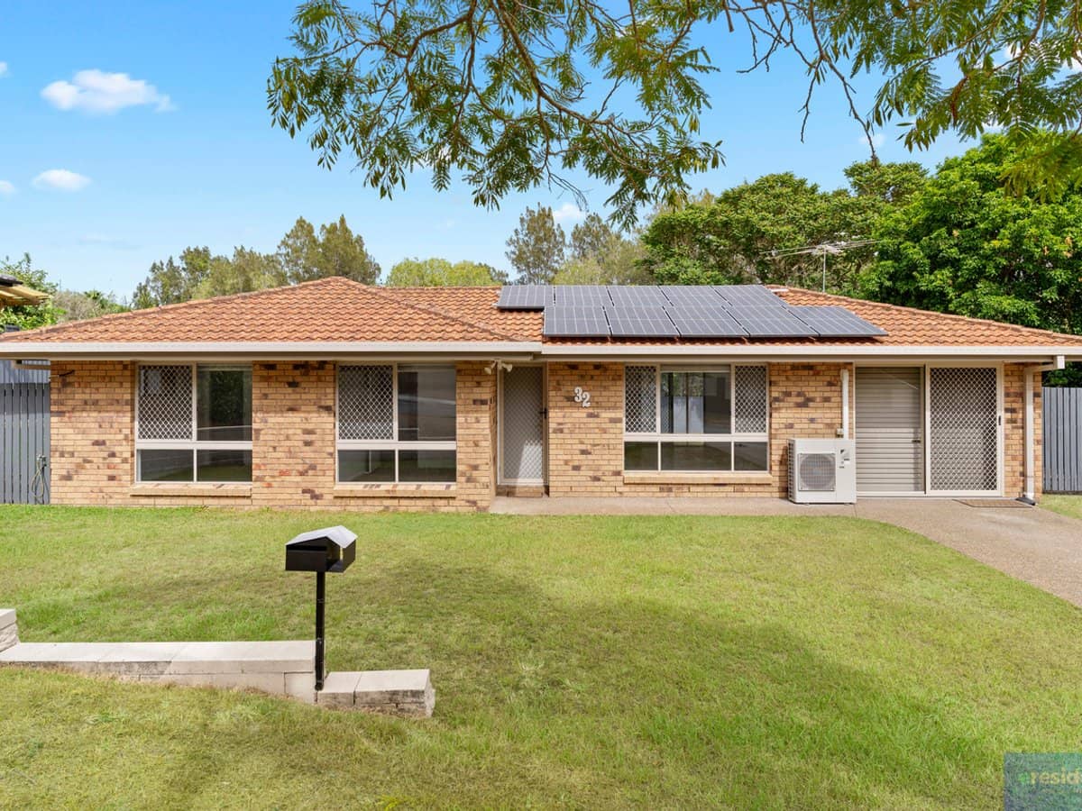 32 Leighton Drive, Edens Landing - Thumbnail 2