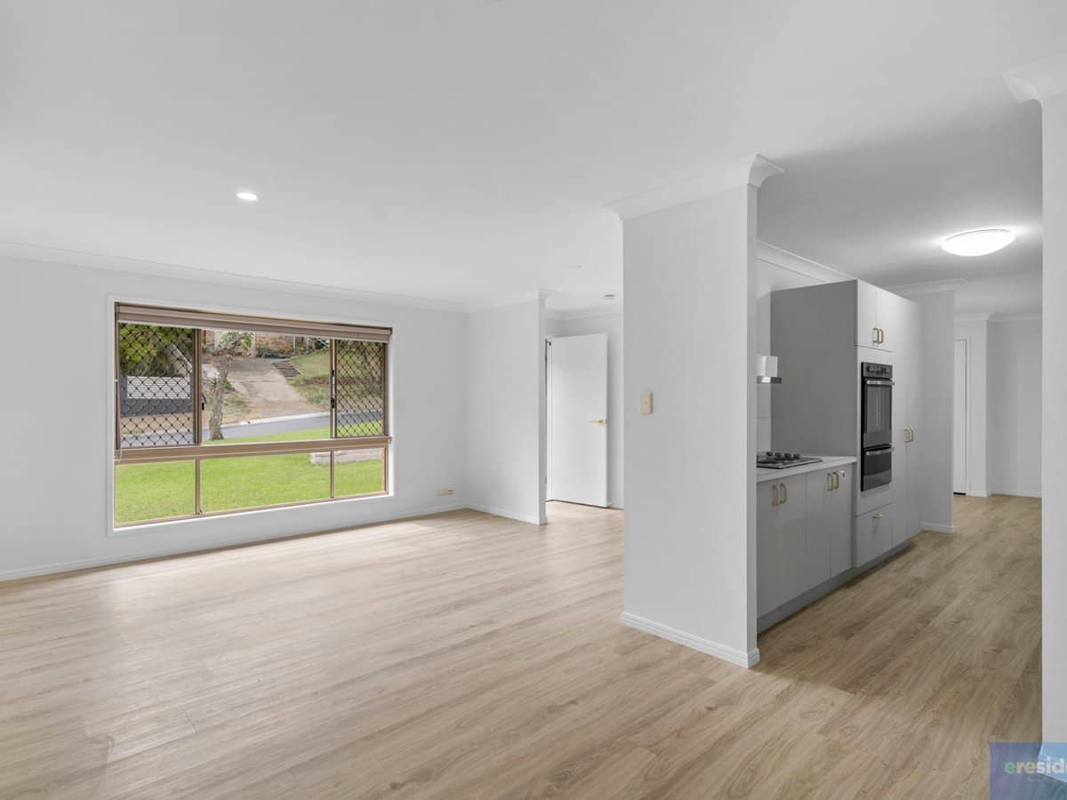 32 Leighton Drive, Edens Landing - Thumbnail 6