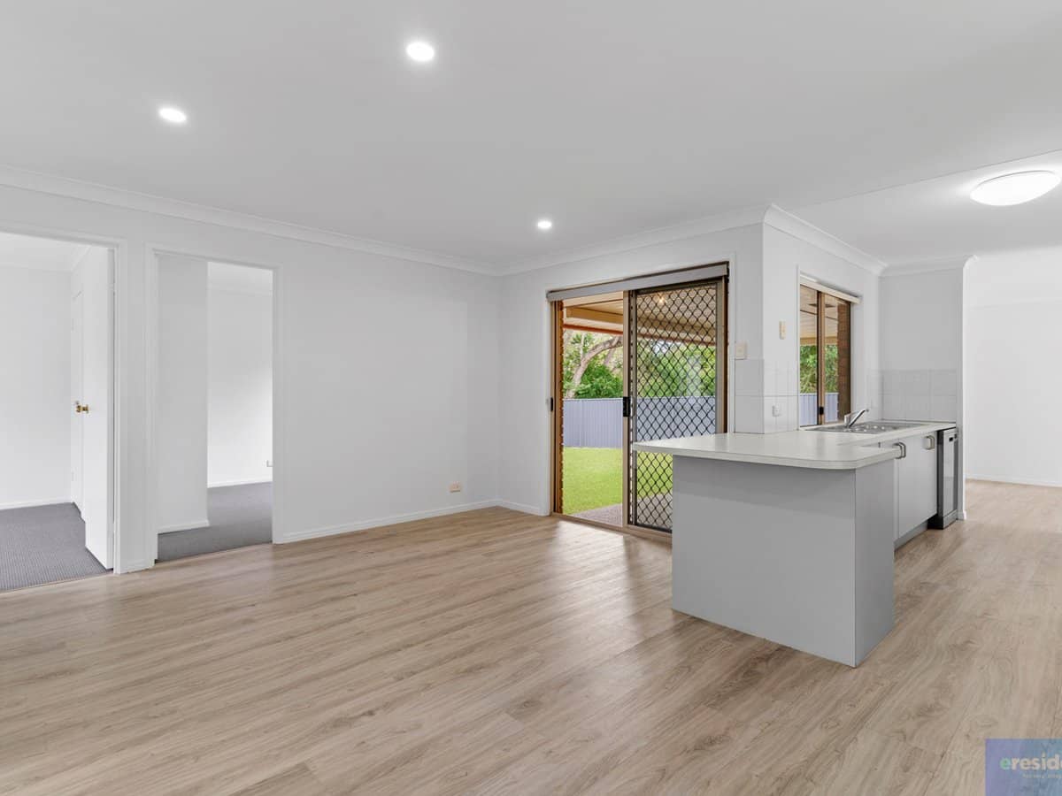 32 Leighton Drive, Edens Landing - Thumbnail 8