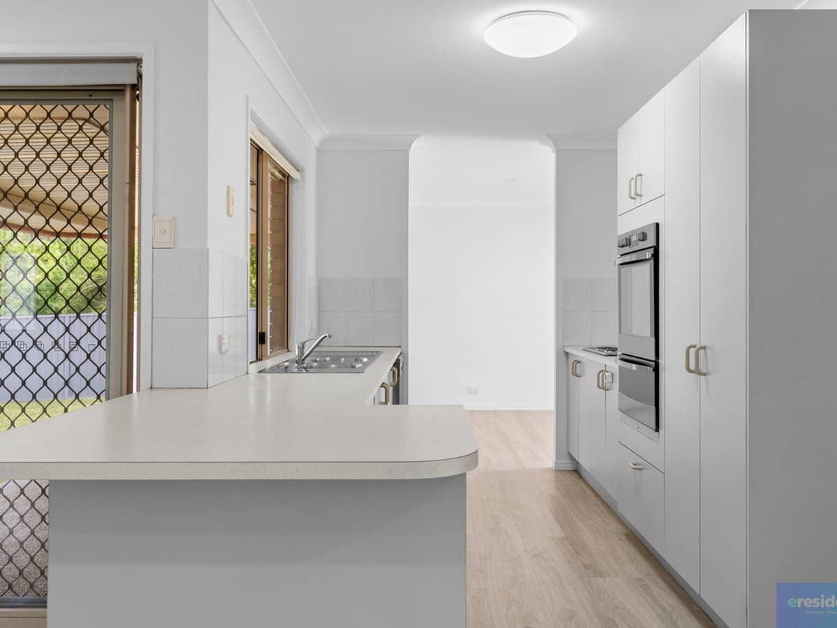 32 Leighton Drive, Edens Landing - Thumbnail 9