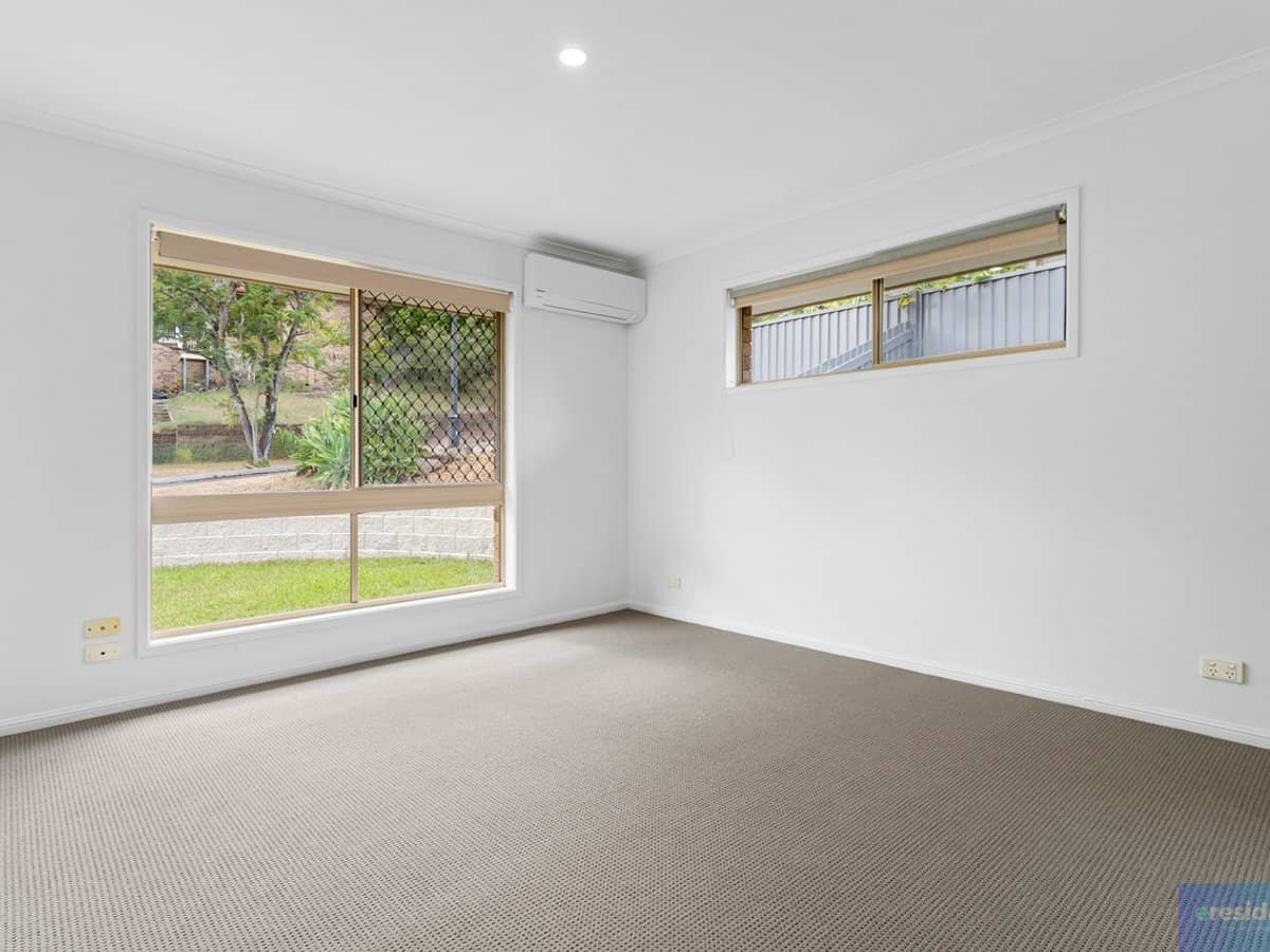 32 Leighton Drive, Edens Landing - Thumbnail 12