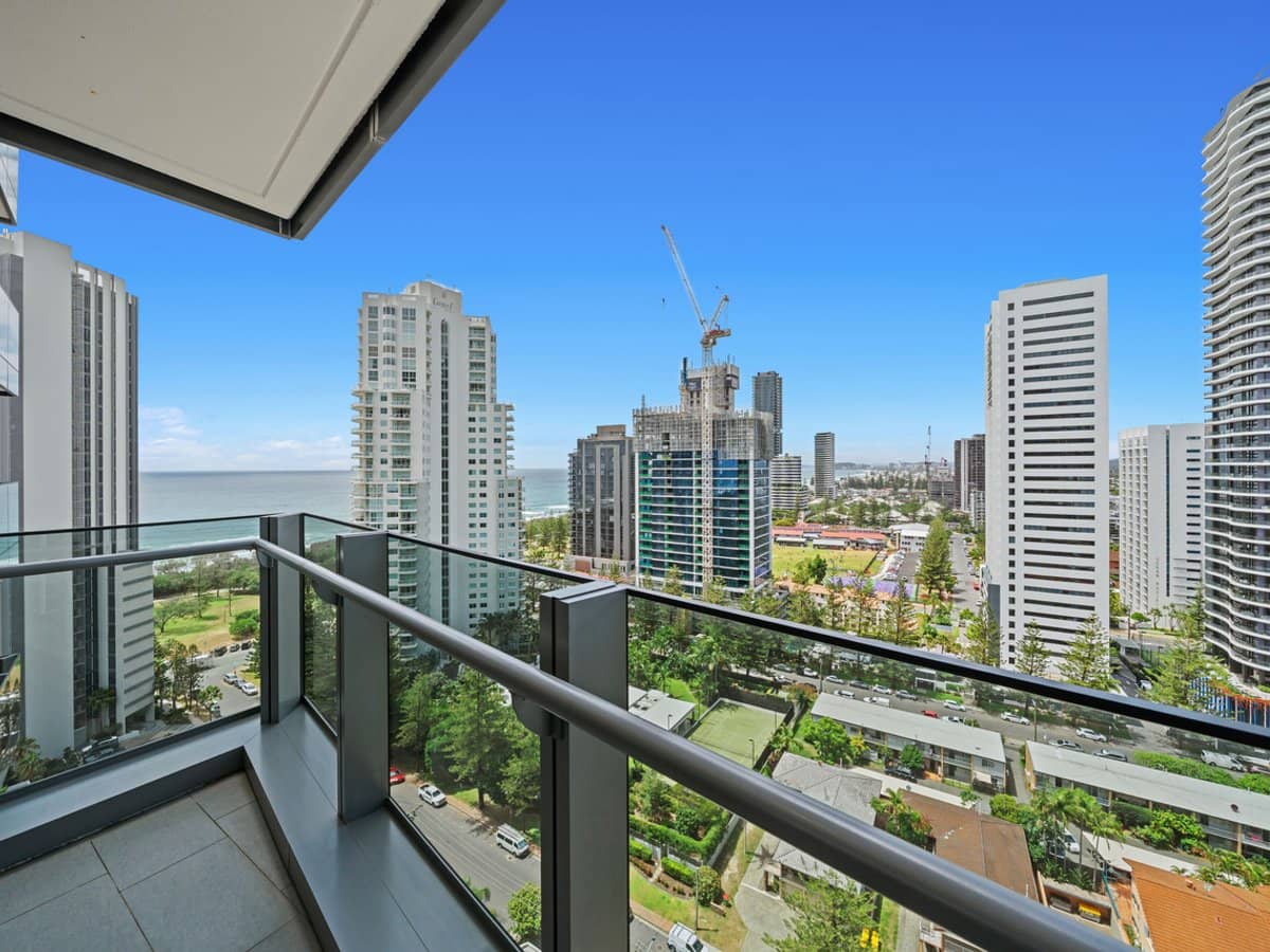 12 Philip Avenue, Broadbeach - Thumbnail 8