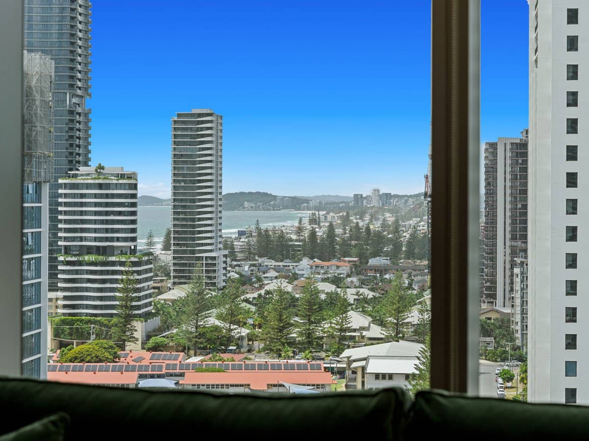 12 Philip Avenue, Broadbeach - Thumbnail 10