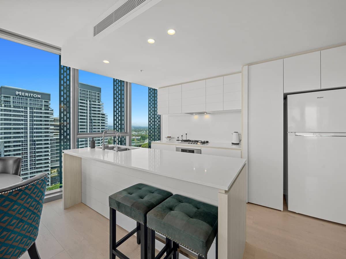 12 Philip Avenue, Broadbeach - Thumbnail 14