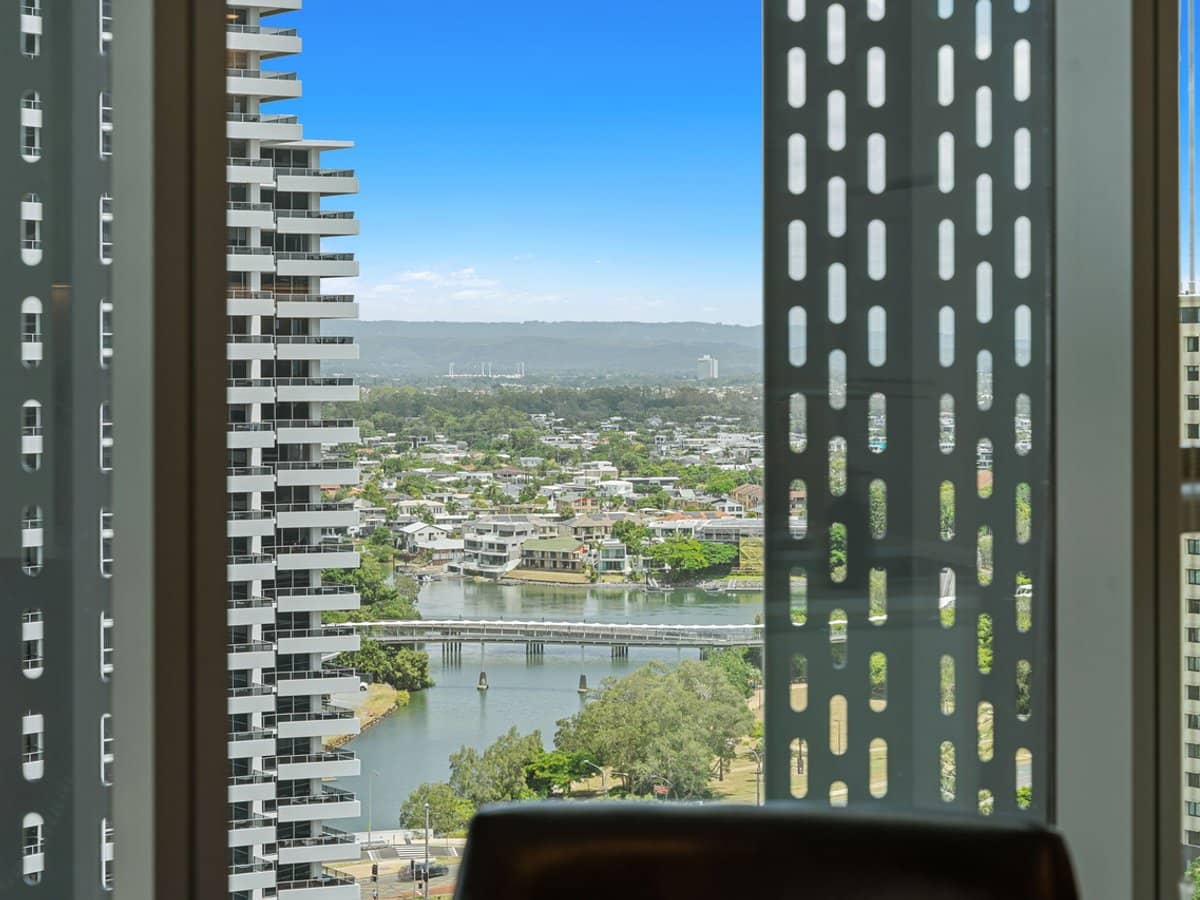 12 Philip Avenue, Broadbeach - Thumbnail 15