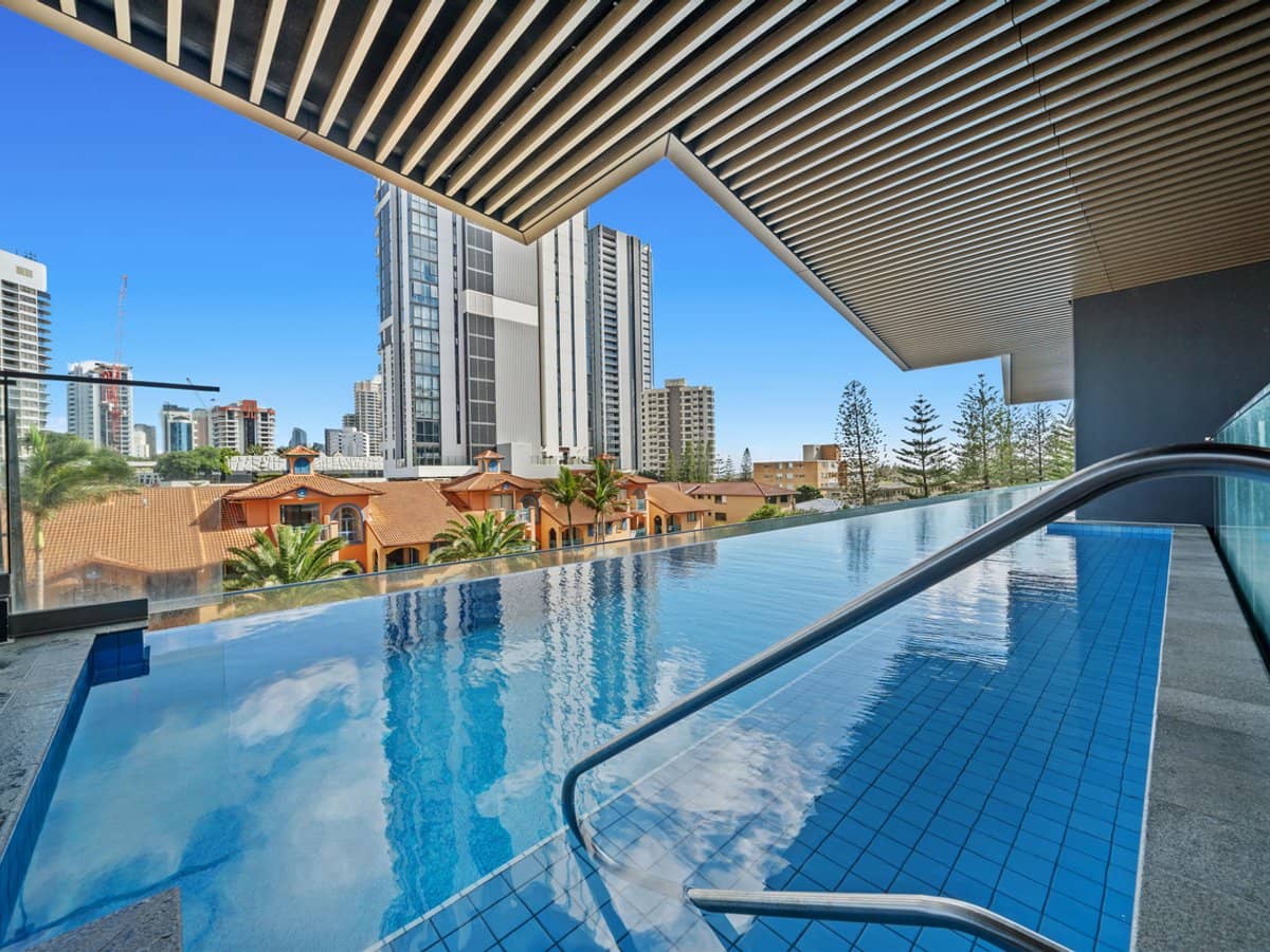 12 Philip Avenue, Broadbeach - Thumbnail 21