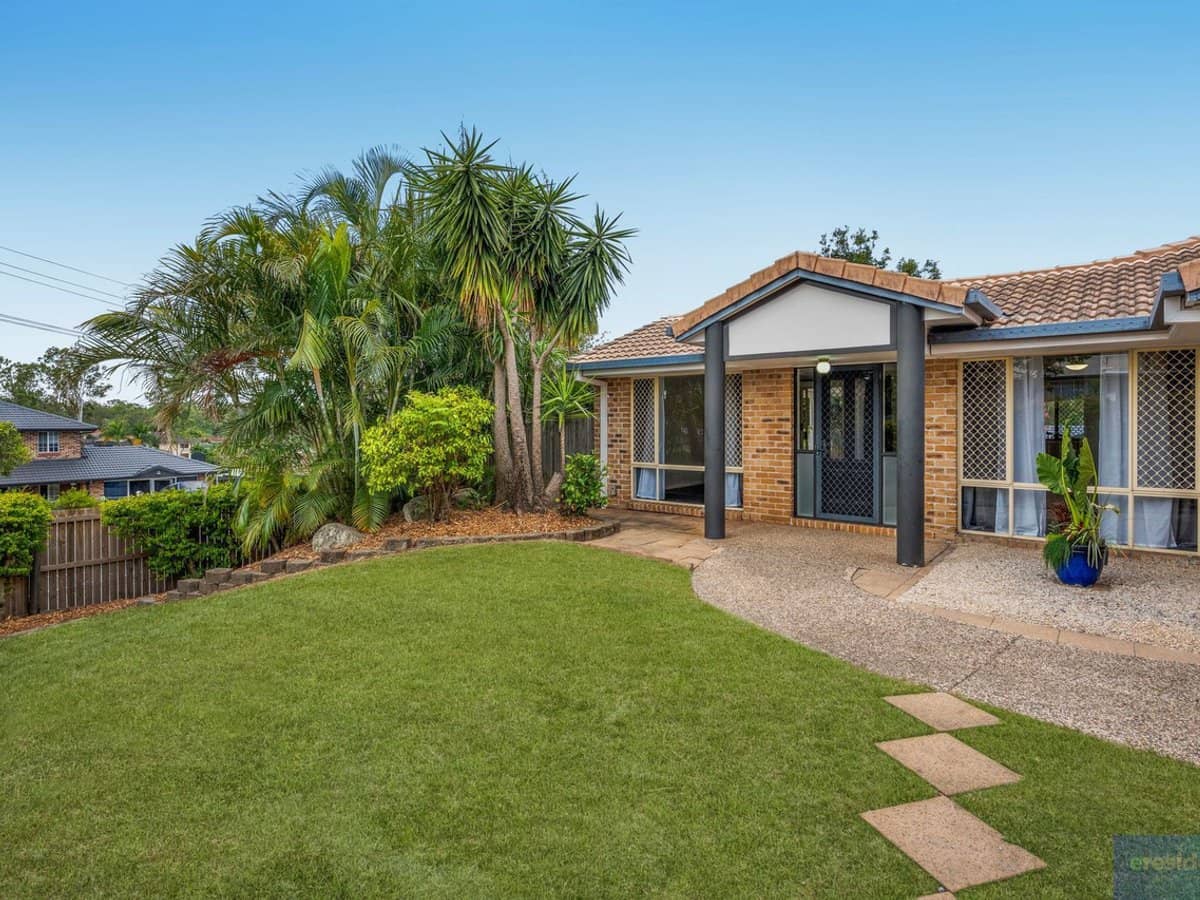 2 Leighton Drive, Edens Landing - Thumbnail 1