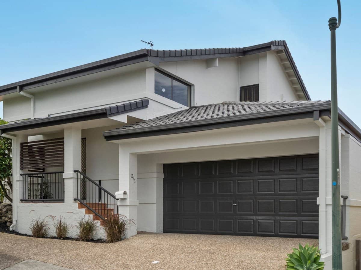 5 Brittney Court, ASHMORE - Thumbnail 1