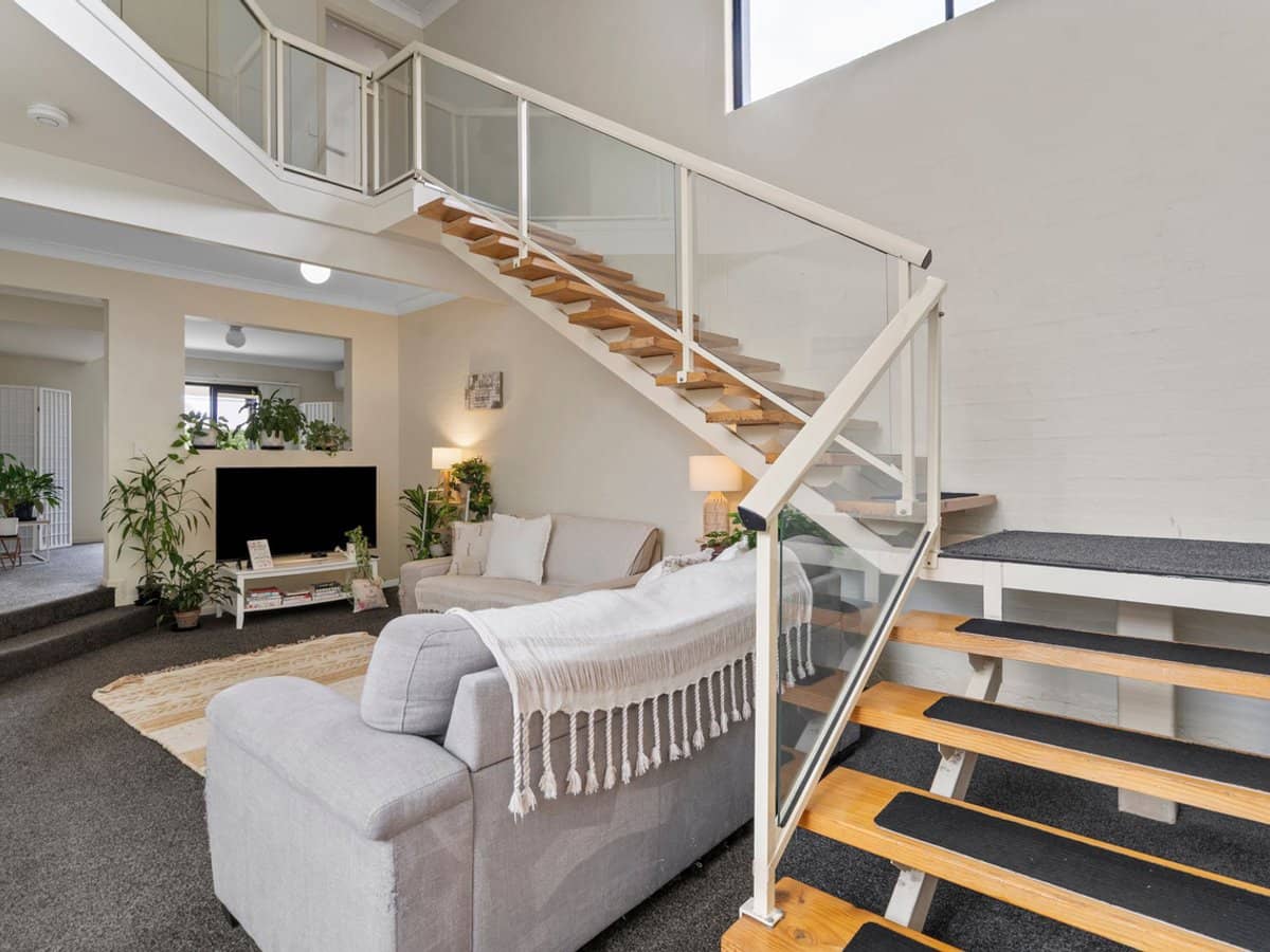 5 Brittney Court, ASHMORE - Thumbnail 8