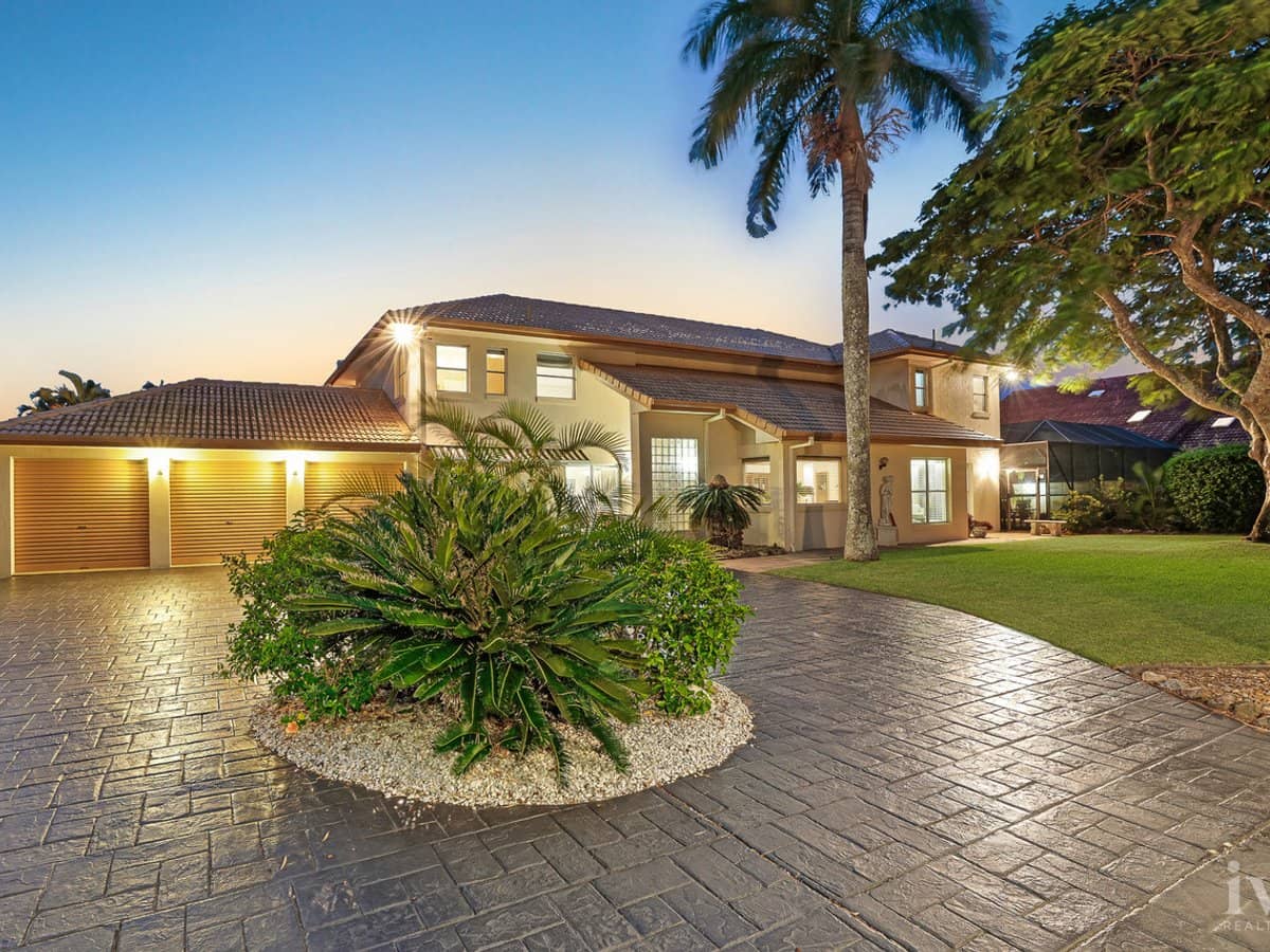 82-84 Tradewinds Avenue, Paradise Point - Thumbnail 4