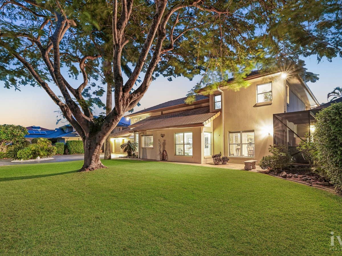 82-84 Tradewinds Avenue, Paradise Point - Thumbnail 5