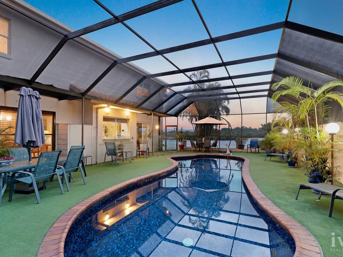 82-84 Tradewinds Avenue, Paradise Point - Thumbnail 11