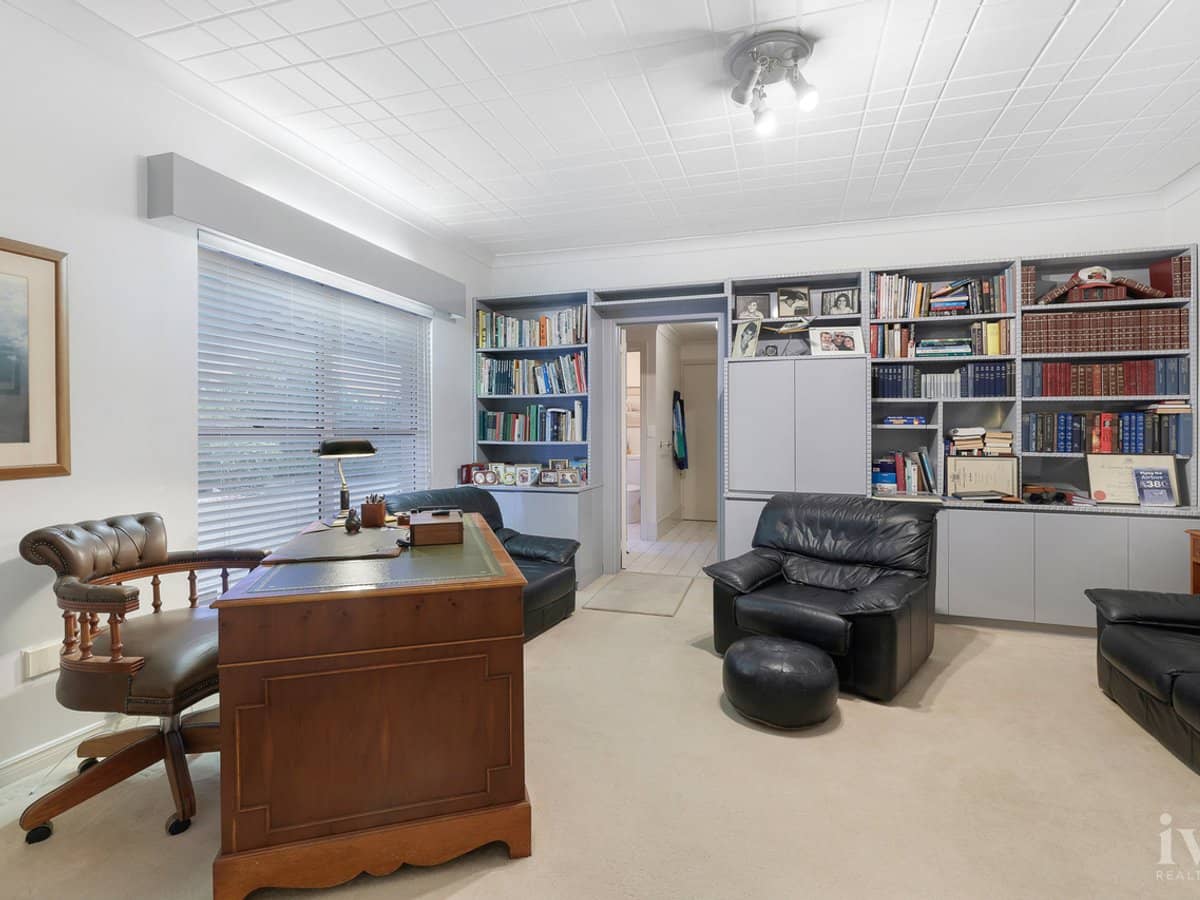 82-84 Tradewinds Avenue, Paradise Point - Thumbnail 23