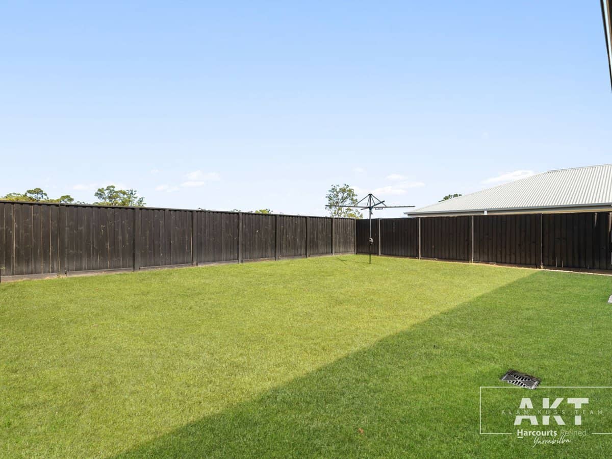 17 Flinders Drive, YARRABILBA - Thumbnail 13