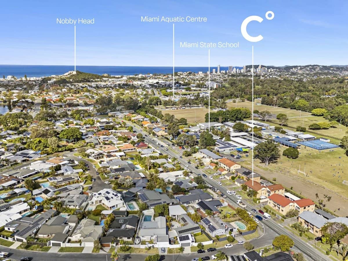 46 Oceanic Drive, MERMAID WATERS - Thumbnail 11