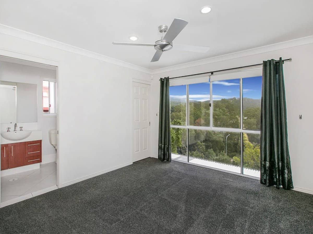 17 Wendy Court, UPPER COOMERA - Thumbnail 7