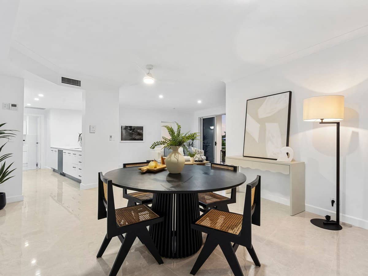 18 Canal Avenue, RUNAWAY BAY - Thumbnail 7