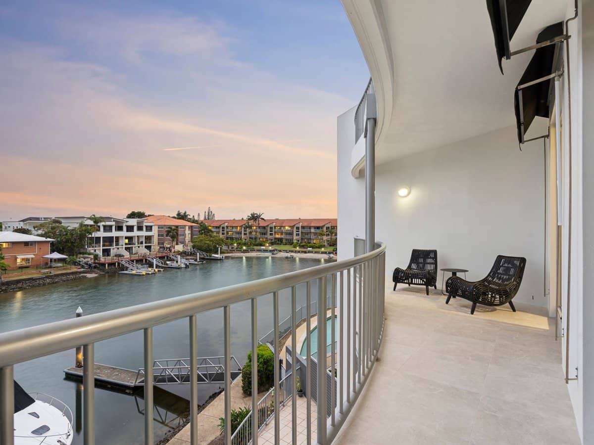 18 Canal Avenue, RUNAWAY BAY - Thumbnail 17