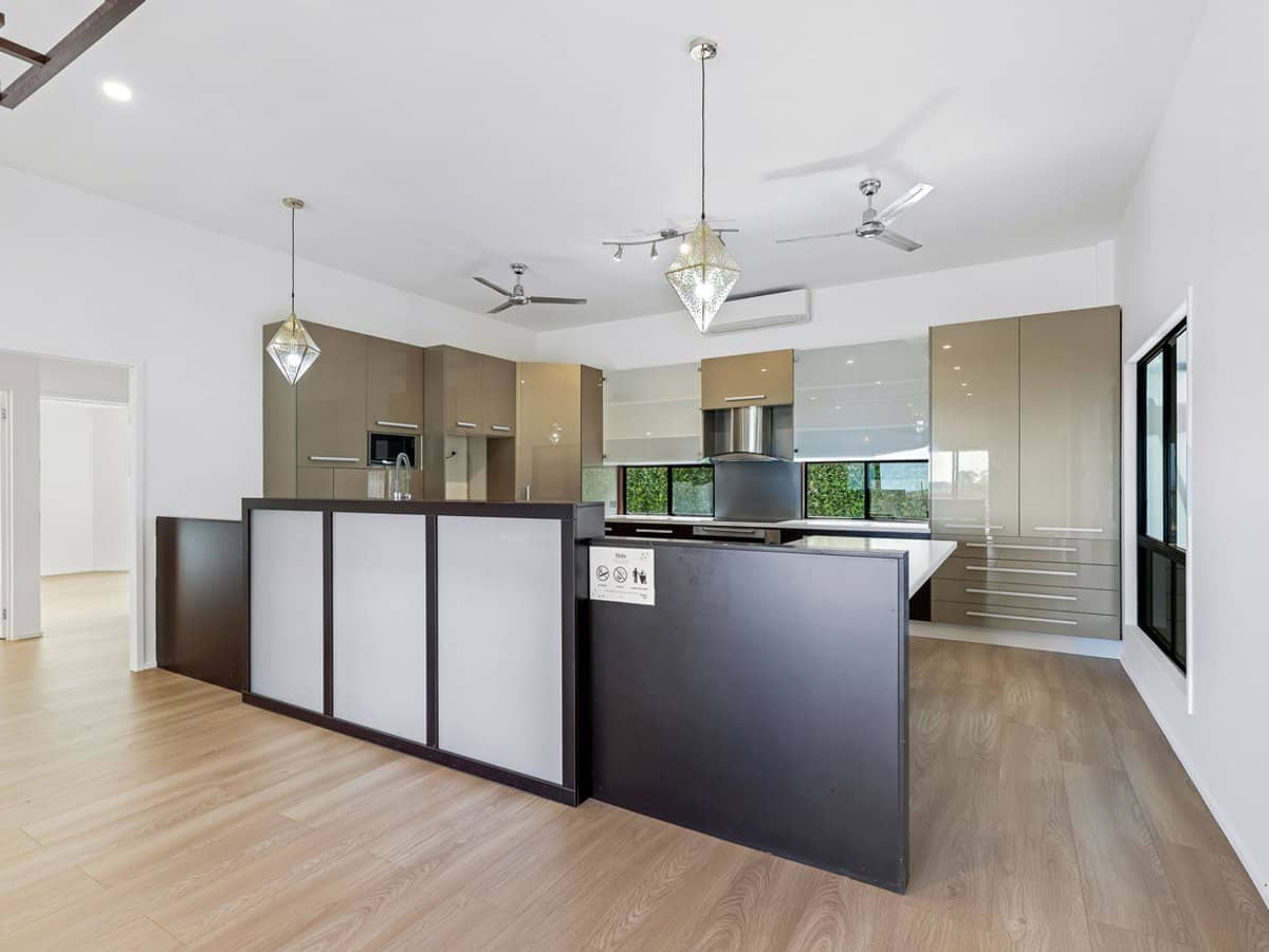 1682 Tamborine-Oxenford Road, Wongawallan - Thumbnail 11