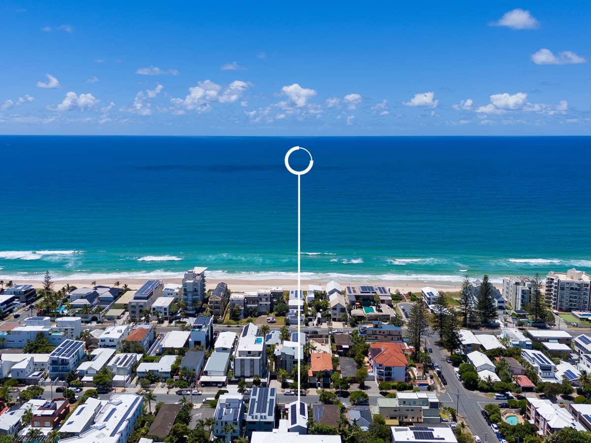 88 Seagull Avenue, MERMAID BEACH - Thumbnail 2