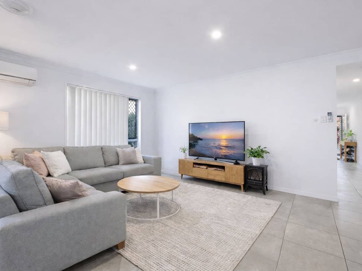 71 Greenwich Avenue, Pimpama - Thumbnail 2