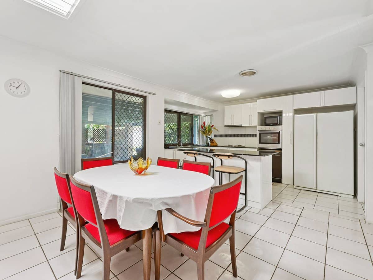 9 Darnay Road, Broadbeach Waters - Thumbnail 5