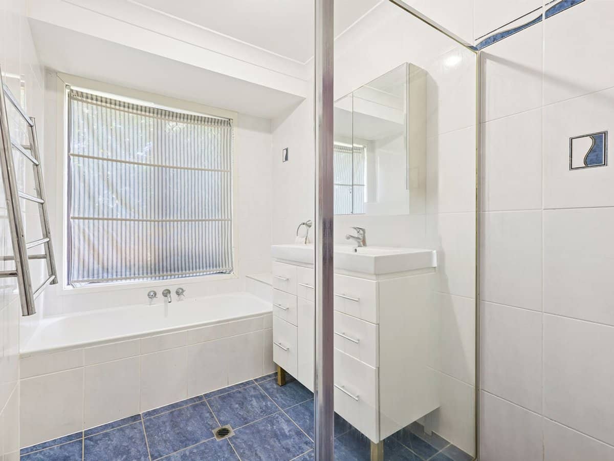 9 Darnay Road, Broadbeach Waters - Thumbnail 11