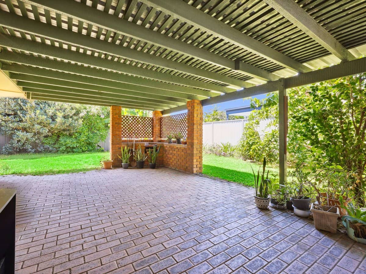 9 Darnay Road, Broadbeach Waters - Thumbnail 14